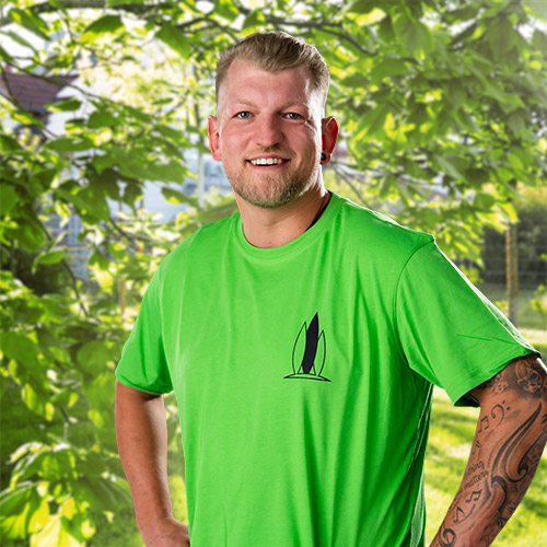 JANNIK HOLASCHKE